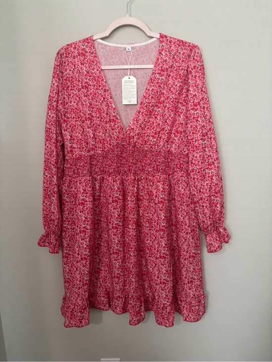 Source Unknown Dresses & Skirts - Source Unknown Pink Floral V-Neck Long Sleeve Dress-Size XL - PTP 22” Length 37”